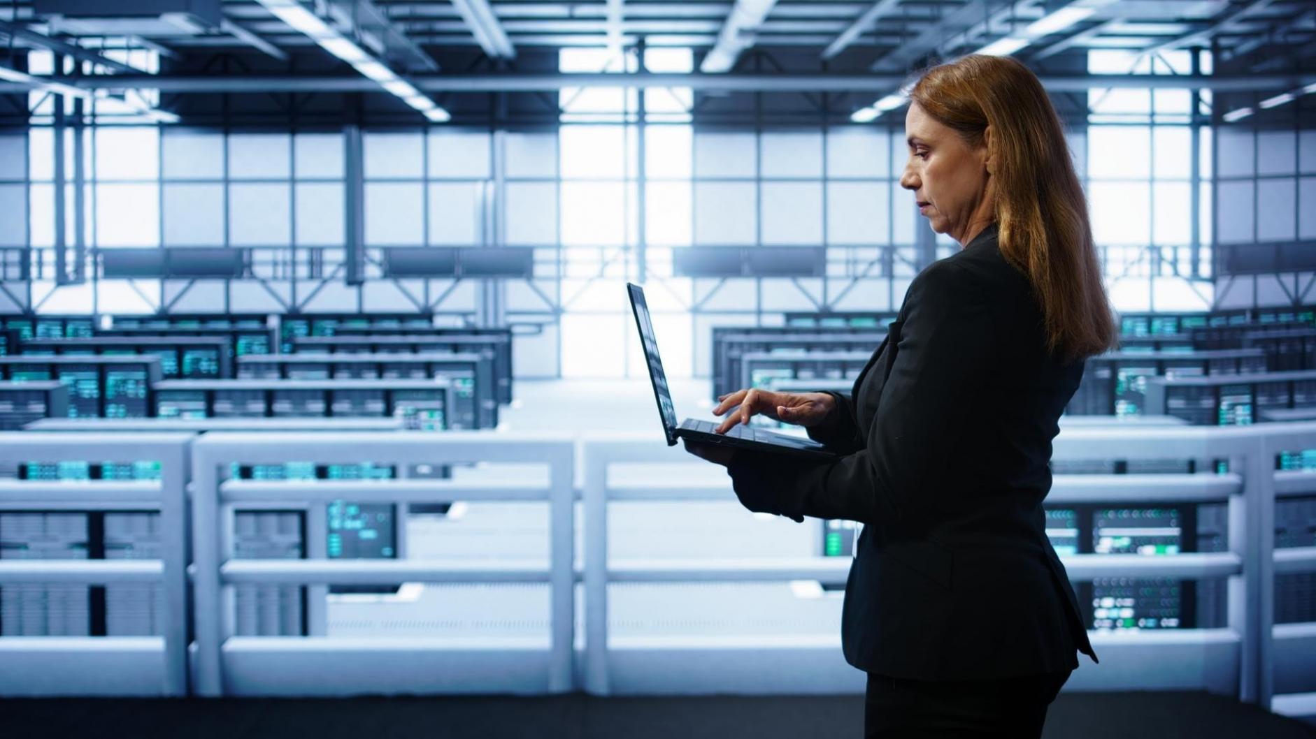 Teilnehmer beim Verkabelungsworkshop